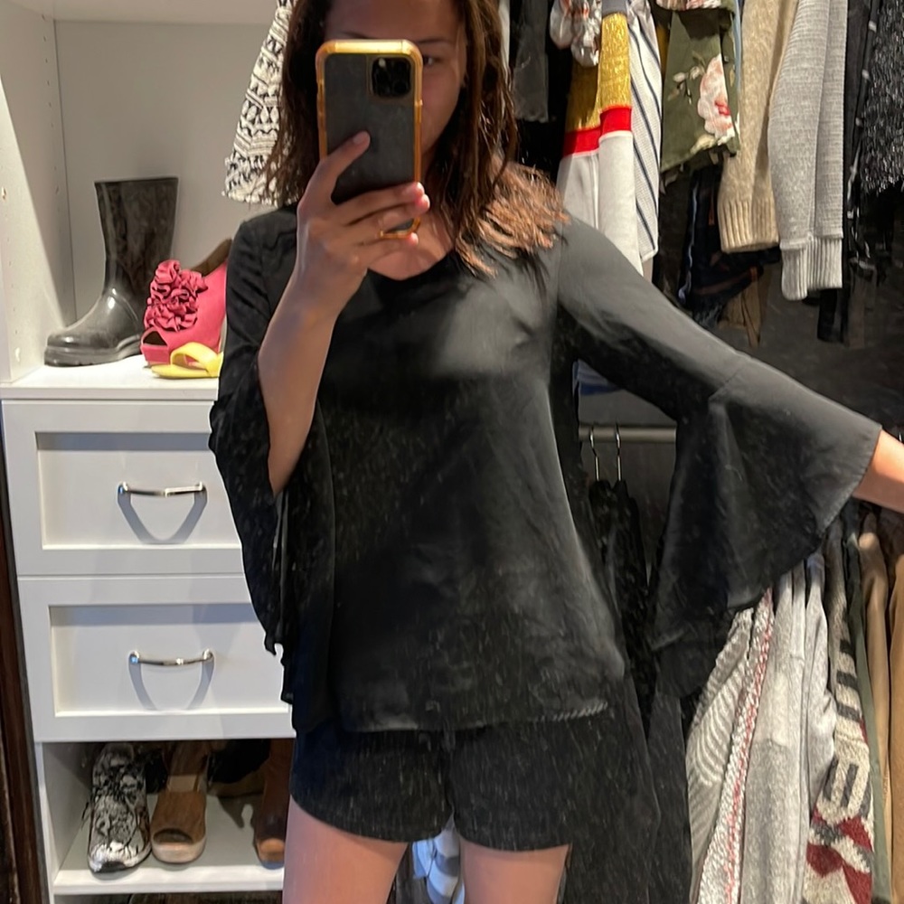 Black flowy sleeve shirt